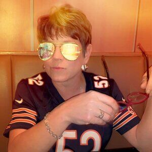 Meet your Posher, Posh